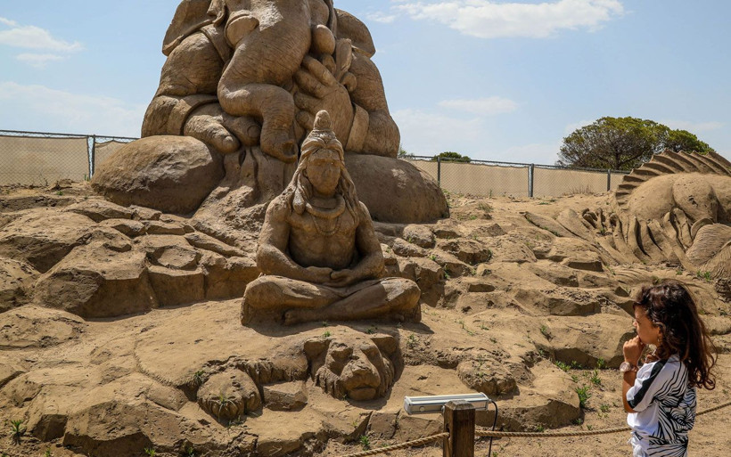 Antalya'da koronaya dikkat çekmek için kumdan maske yapıldı! - Resim: 3
