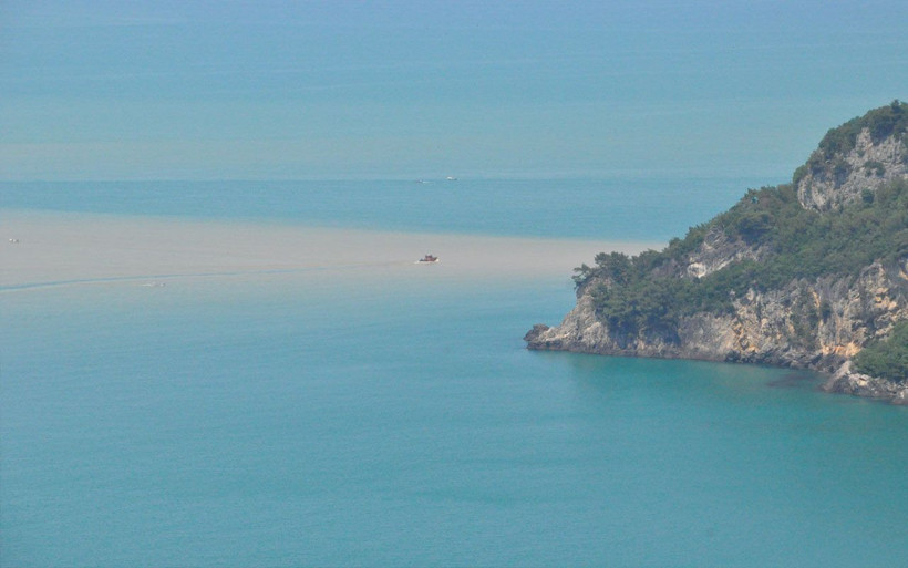 Bartın'da yağmur sonrası denizin rengi değişti! - Resim: 4