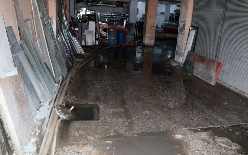 Adana'da yer altı su seviyesi yükselmeye başladı! Binaların yıkılma tehlikesi arttı - Resim: 1