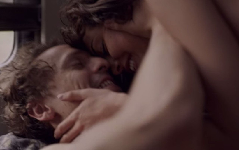 Trende seks sahnesi olay oldu! Yarına Tek Bilet ikiye böldü - Resim: 4