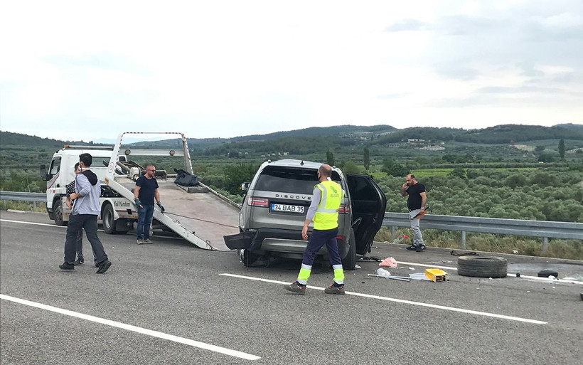 Alişan arabasıyla kaza yaptı! Eşi ve oğluyla birlikte kabusu yaşadı - Resim: 2
