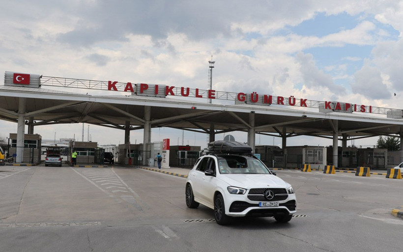 Aman korona bu sözleri duymasın! Vatan hasreti ağır basan gurbetçiler resti çekti - Resim: 2