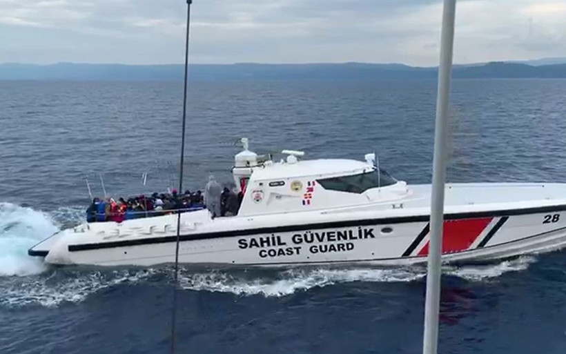 Yunanistan ölüme terk ediyor Türk askeri kurtarıyor - Resim: 2