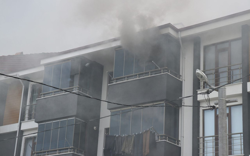 Bolu'da genç kız evde çıkan yangına uykuda yakalandı canını zor kurtardı - Resim: 3