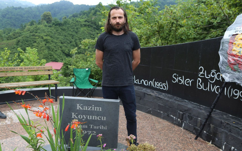 Kazım Koyuncu mezarının başında anıldı 15 yıl önce kansere yenik düşmüştü - Resim: 3