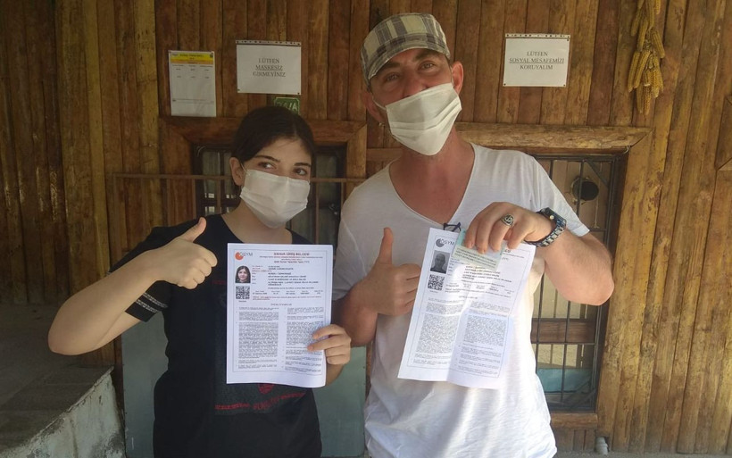 Bursa'da sınava giren iki gencin en yakın rakipleri babaları oldu - Resim: 4