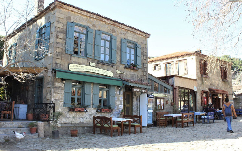 Çanakkale'deki 800 yıllık tarihi köy! Her yıl 200 bin turisti akın ediyor - Resim: 2