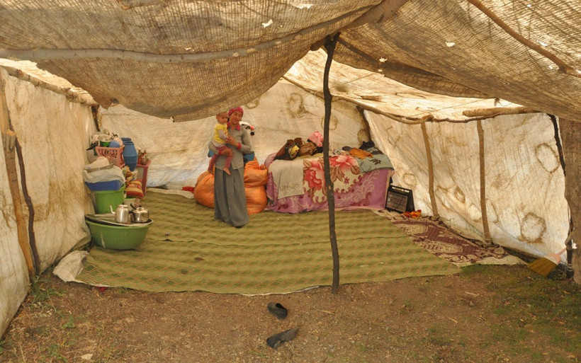 Hakkari'de 9 çocukla çadırda geçen yürek burkan yaşam - Resim: 3