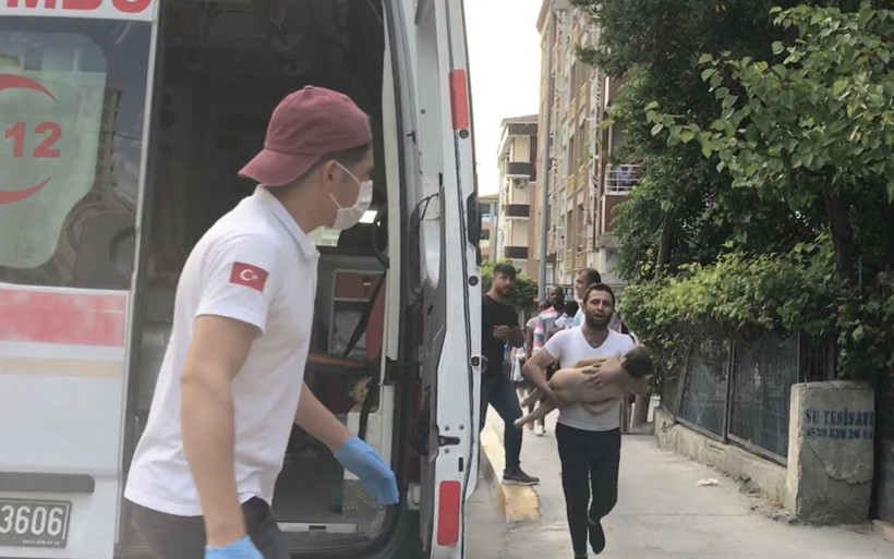 Esenyurt'ta babanın acı feryadı! Lütfen yardım edin, oğlum ölüyor - Resim: 3