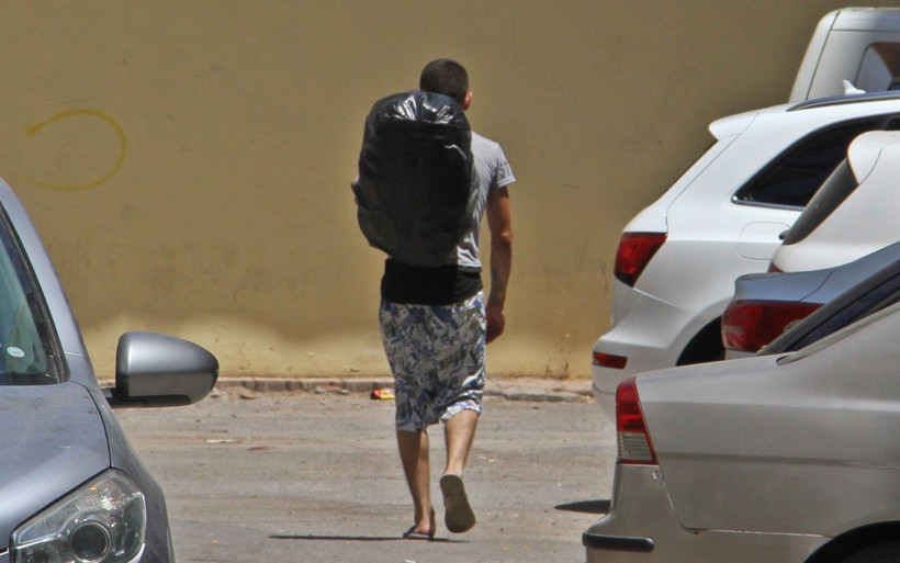 Antalya'da bina sakinleri 'Sen yapıyorsun' deyip yumruklarla saldırdı - Resim: 4