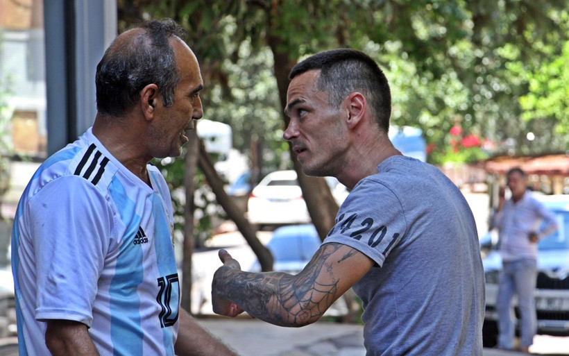 Antalya'da bina sakinleri 'Sen yapıyorsun' deyip yumruklarla saldırdı - Resim: 2