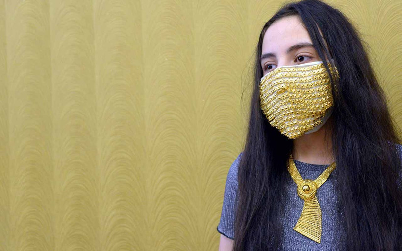 Fiyatı 100 bin liraya kadar çıkacak! 14 bin liraya altın işlemeli maske! - Resim: 2