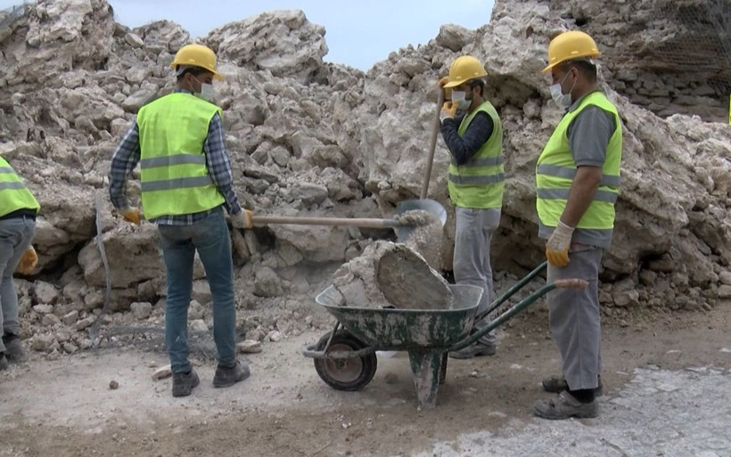 İstanbul'un surlarıyla ilgili korkunç tespit! 20 burç yıkılmak üzere - Resim: 1