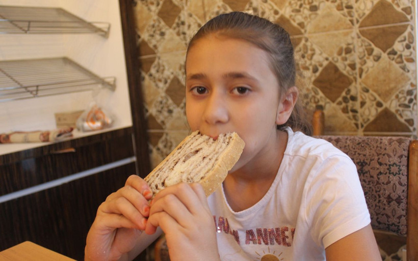 Bursa'da ürettiği ekmeğin ünü ülke sınırlarını aştı 12 liradan satıyor - Resim: 4