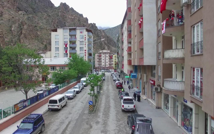 Barajla birlikte sular altında kalacak Yusufeli yeniden inşa ediliyor - Resim: 3