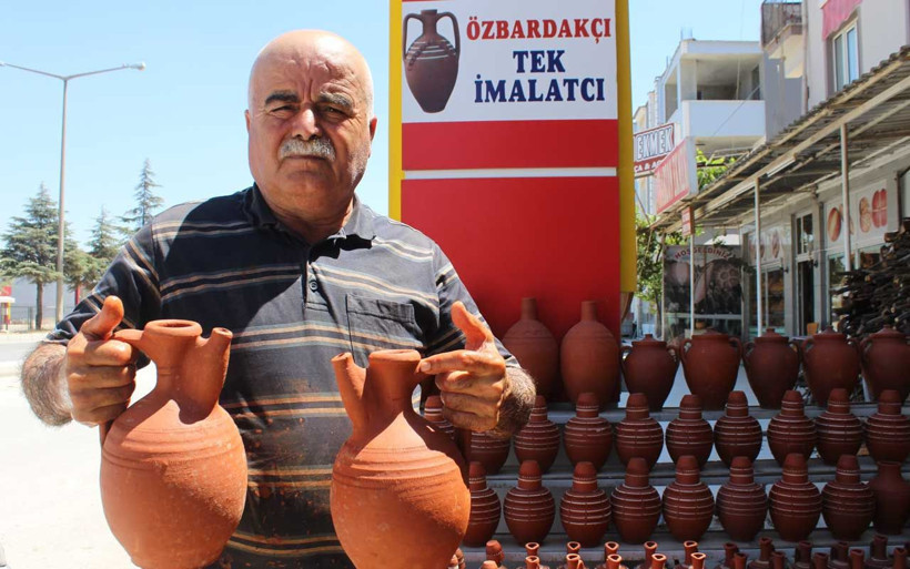 Müşterilerden utandığı için asırlık mesleğine devam ediyor - Resim: 2