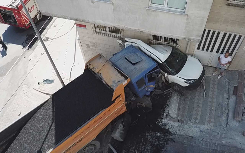 Sultangazi'de terör estirdi! Birini kağıt gibi yaptı öbürünü duvara soktu - Resim: 2