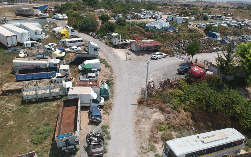 Piyasa değeri 50 milyon TL olan binlerce araç çürümeye terk edildi - Resim: 3