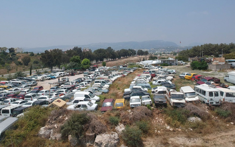 Piyasa değeri 50 milyon TL olan binlerce araç çürümeye terk edildi - Resim: 1
