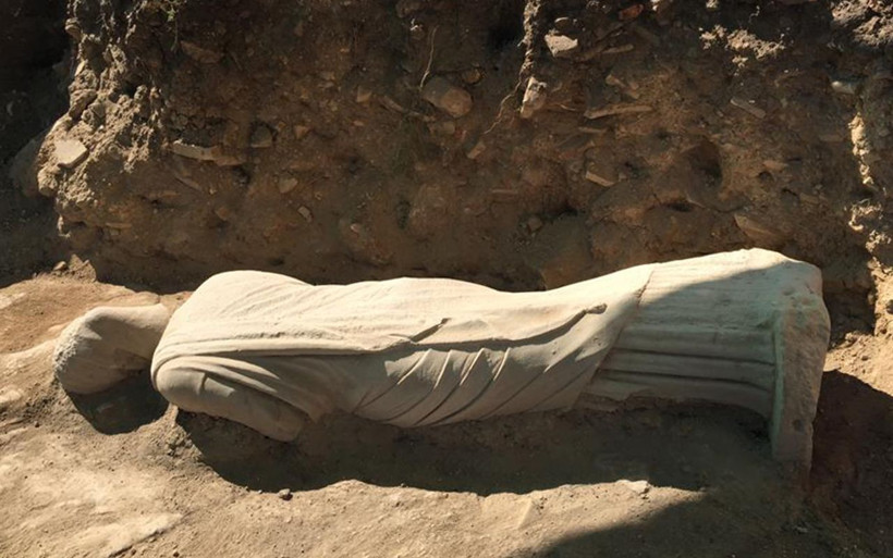 Antalya'da 2020 yılının ilk heykeli bulundu! 1700 yıllık eser kazıda ortaya çıktı - Resim: 4