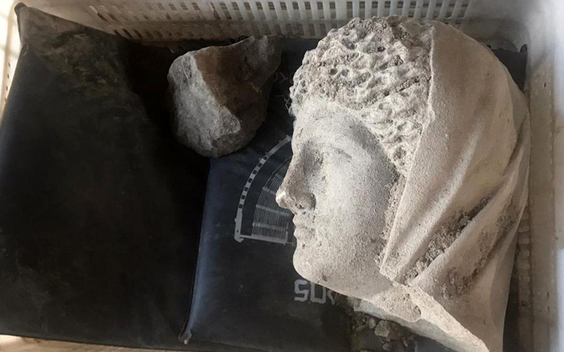 Antalya'da 2020 yılının ilk heykeli bulundu! 1700 yıllık eser kazıda ortaya çıktı - Resim: 1