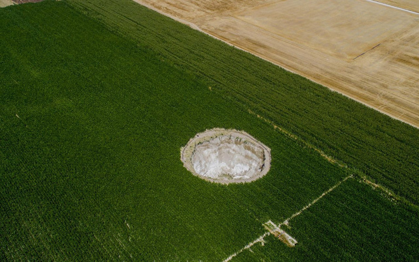 Konya'da oluşan dev obruk havadan fotoğraflandı - Resim: 3