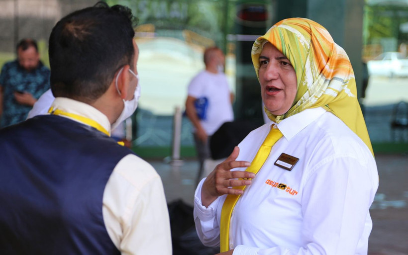 Kocaeli'de yolcular şoförü görünce şaşırıyor şehirler arası yolculuğun kraliçesi - Resim: 2