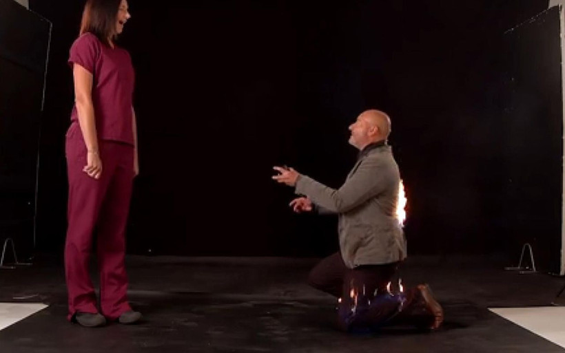 İngiltere gündemine oturan evlilik teklifi! Kendini ateşe verip yüzüğü çıkardı - Resim: 2