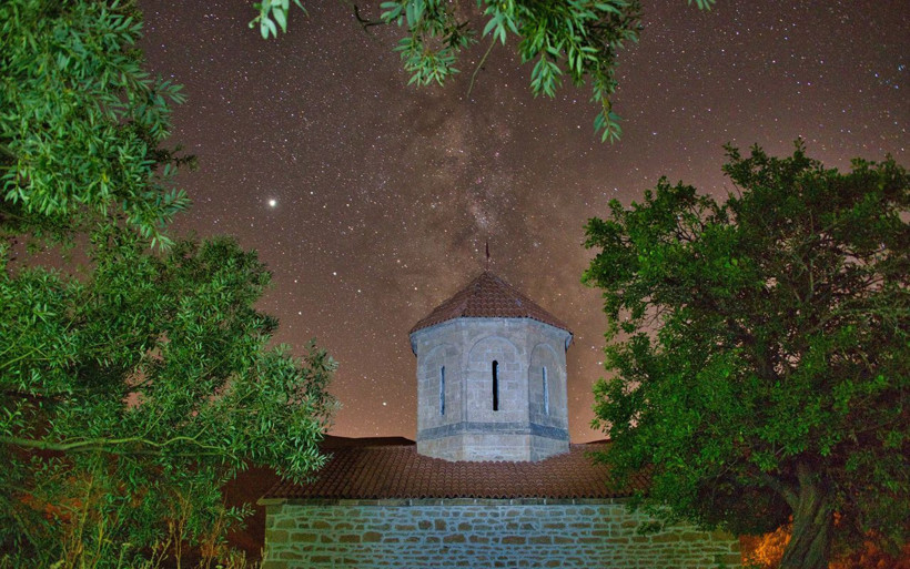 Gümüşhane meteor yağmuruna ev sahipliği yaptı 670 yıllık yapıda özel anlar - Resim: 1