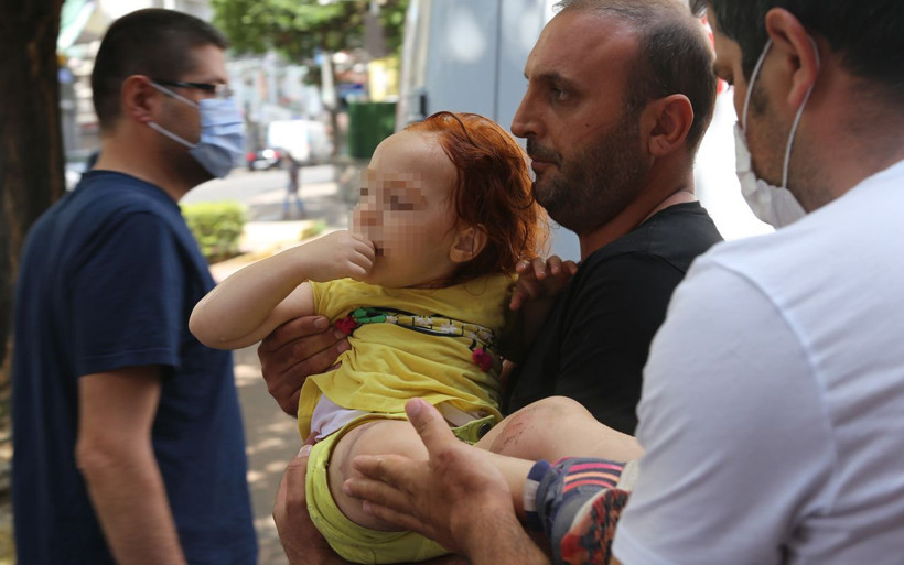 Kocaeli'de anne ile kızına yaya geçidinde halk otobüsü çarptı - Resim: 4