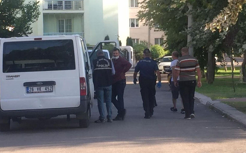 Eskişehir'de balık tutan 3 arkadaş el bombası yakaladı - Resim: 2