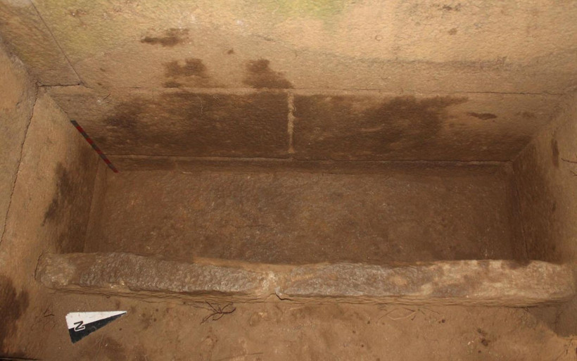 İlk kez böylesi bulundu Aydın'da yazıtlı mezar arkeologları heyecanlandırdı - Resim: 2