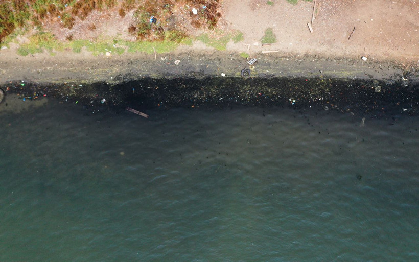İstanbul Haliç kara bir hal aldı! İBB 'masmavi' deyip bir de fotoğraf paylaştı - Resim: 3