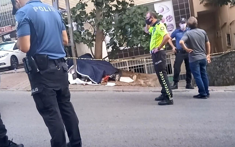 Kartal'da yola atlayan köpek kaza getirdi kasksız sürücü olay yerinde can verdi - Resim: 2