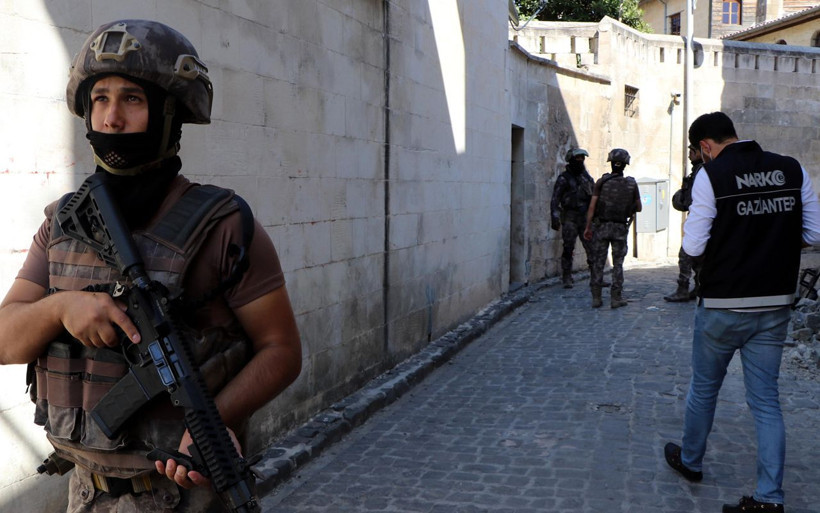 Gaziantep’te 900 polisin katılımıyla uyuşturucu operasyonu! 12 saat sürecek - Resim: 3