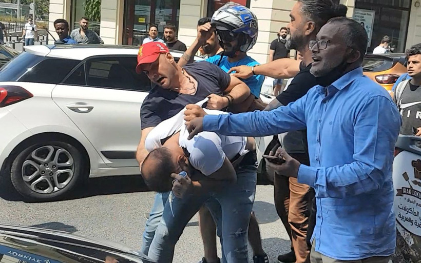 Evinde kaldığı arkadaşının eşine ahlaksız teklifte bulundu dayağı yedi - Resim: 4