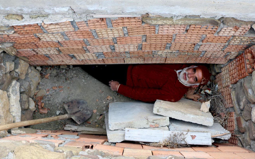 Kahramanmaraş'ta kendi kazdığı mezarına defnedildi 'Benim son evim' demişti - Resim: 1
