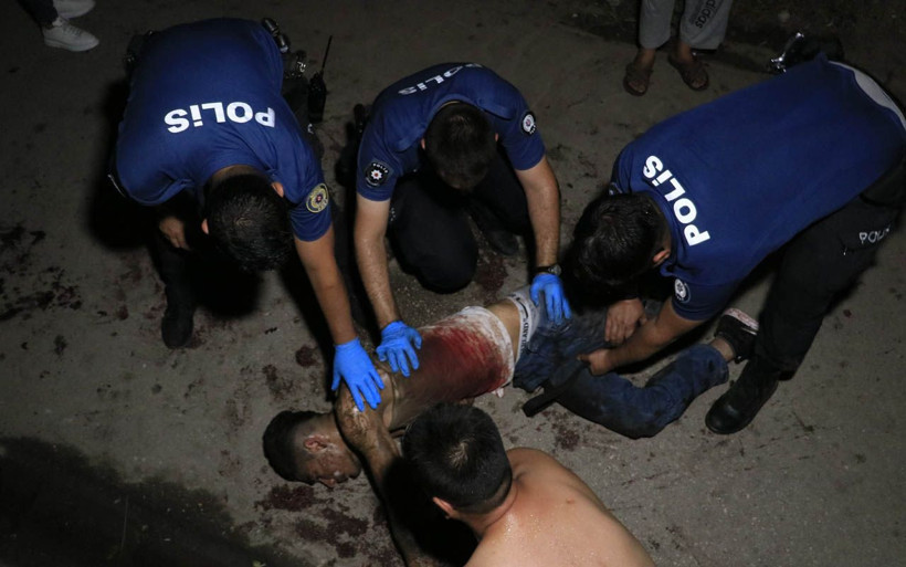 Adana'da kanlar içinde sokak ortasında bulundu - Resim: 2