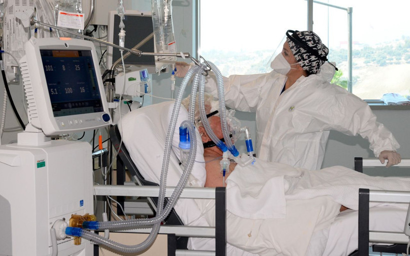 Mersin'de koronavirüsü yenen Nurdan hemşire 'Nefes almak büyük bir nimet' dedi - Resim: 4