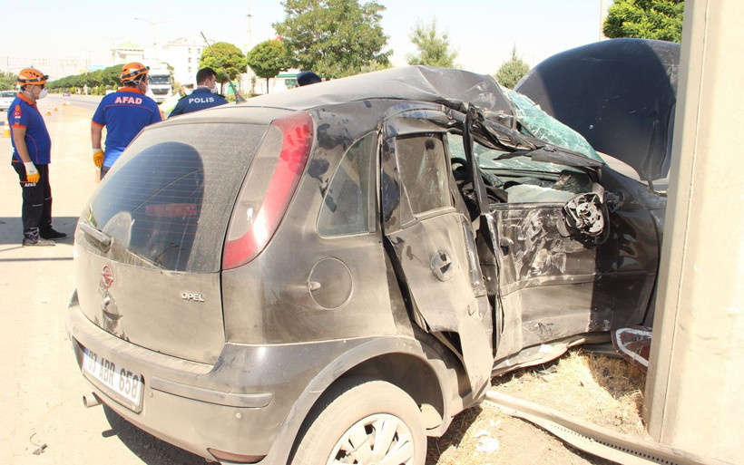 Afyonkarahisar'da eşini trafik kazasında kaybeden koca: Çıkartın, belki ölmemiştir... - Resim: 2