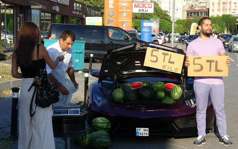 İstanbul'da Lamborghini ile karpuz satan kişi bakın kim çıktı - Resim: 2