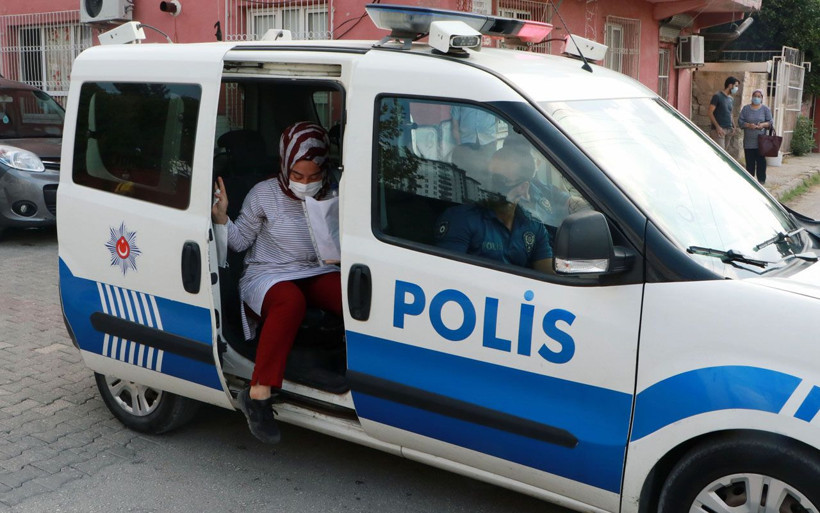 Türkiye'de KPSS sınavında da manzara aynı: Yetişemeyince sınava alınmadılar - Resim: 4