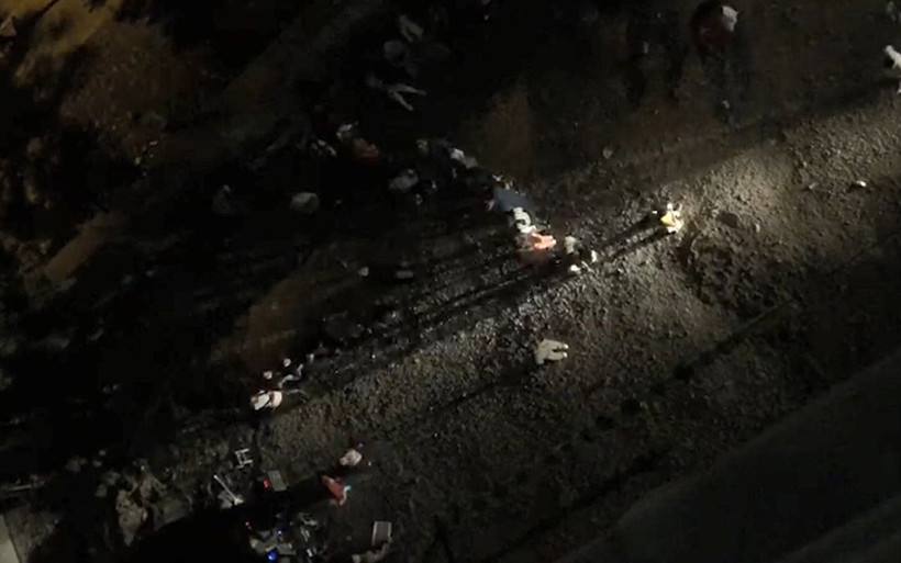 Diyarbakır 'pes' dedirtti: Kına gecesini otomobil farıyla yaptılar - Resim: 3