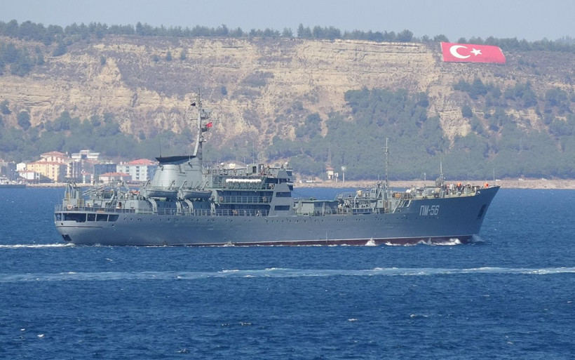 Rus savaş gemisi ‘Andreevsky’ Çanakkale Boğazı’ndan geçti - Resim: 1