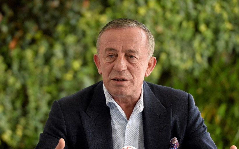 Ali Ağaoğlu Maslak'ta babasının adını verdiği cami yaptırdı - Resim: 2