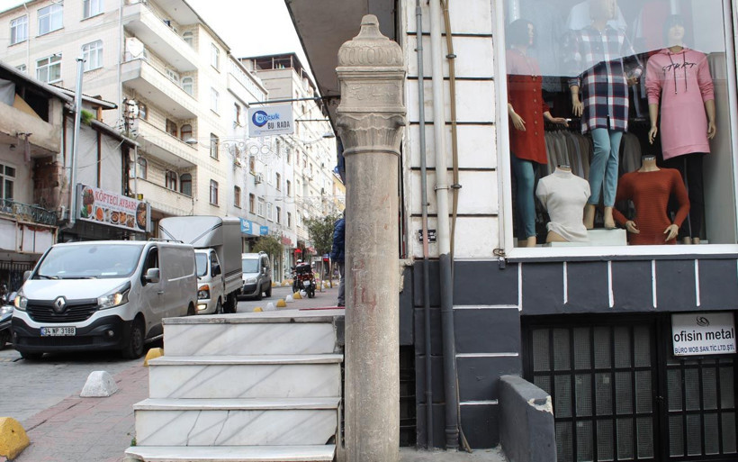 İstanbul’un nişan taşları asırlara meydan okuyor Osmanlı için büyük öneme sahip - Resim: 2