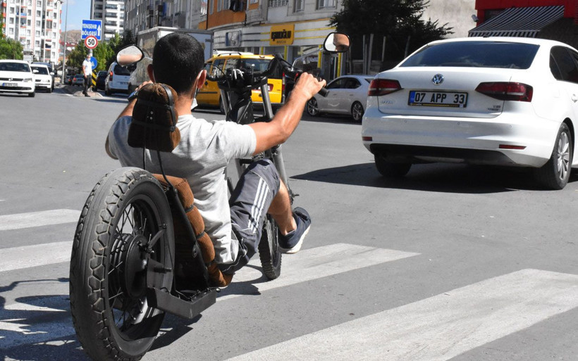 İlk görüşte motosiklet zannediliyor Sivas'ta kendi tasarladığı bisiklet ilgi gördü - Resim: 3