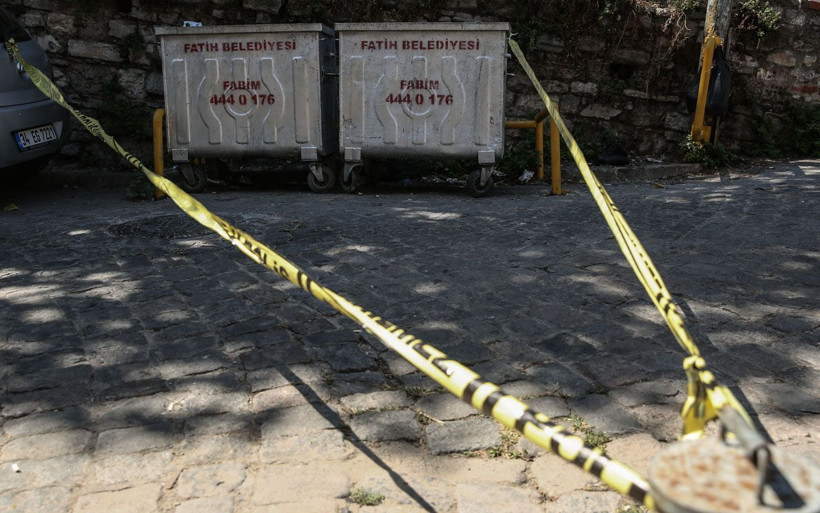Fatih'te insanlığı öldüren olay vicdansızlar 2 aylık bebeği çöpün yanına bıraktı - Resim: 3