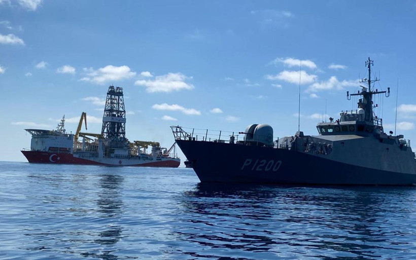Karadeniz ve Doğu Akdeniz'deki refakat ve koruma görevi devam ediyor - Resim: 2