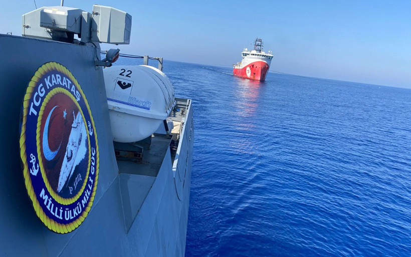 Karadeniz ve Doğu Akdeniz'deki refakat ve koruma görevi devam ediyor - Resim: 4
